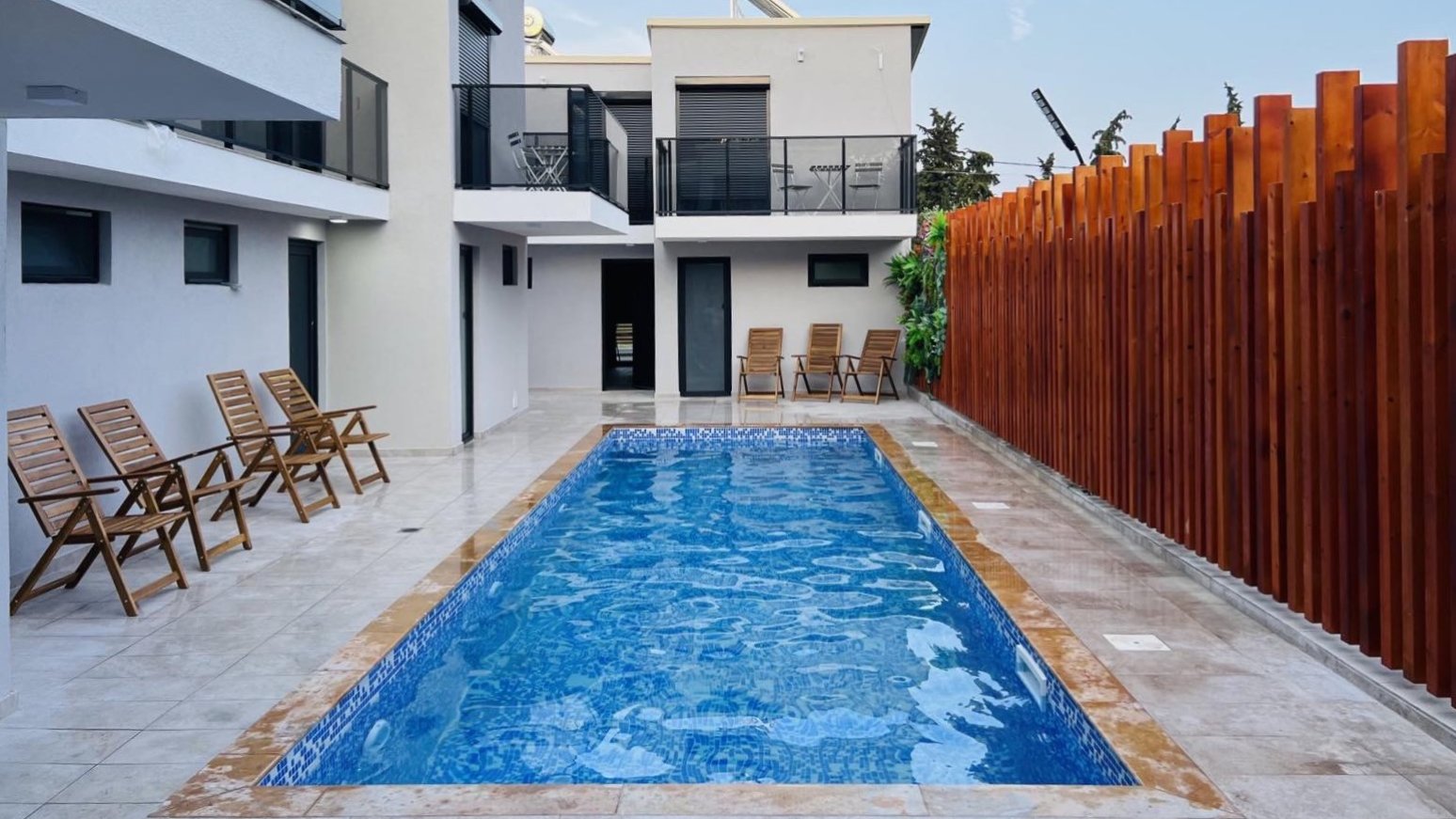 Your seaside escape awaits in Nea Kallikrateia